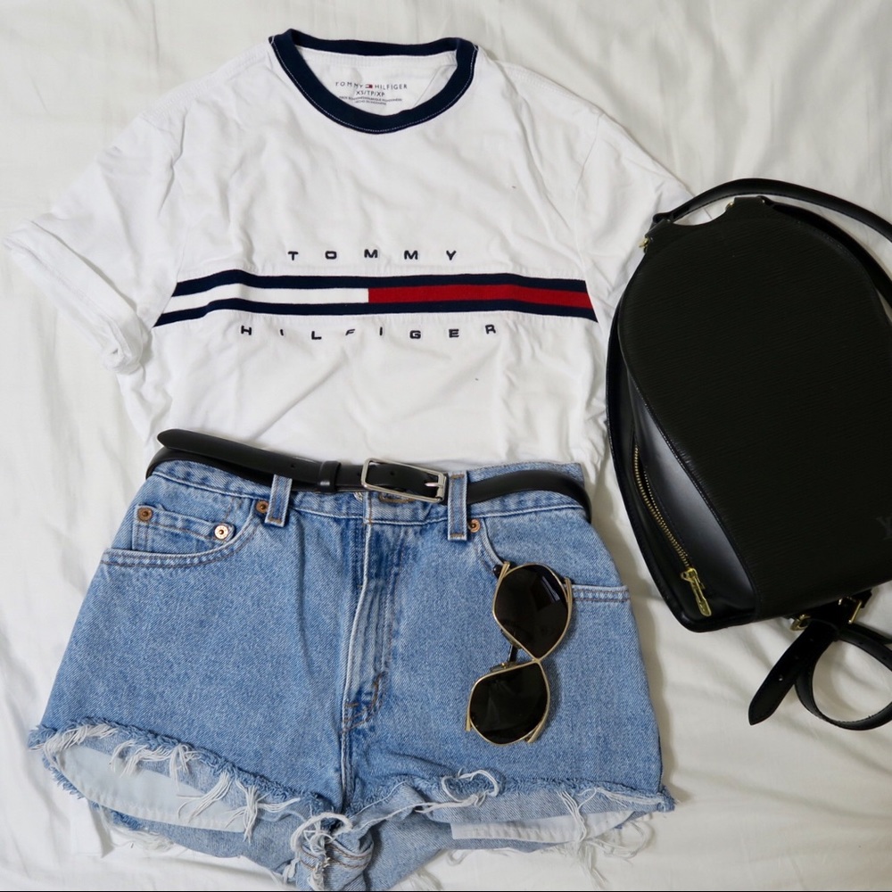 ❌SOLD❌Tommy Hilfiger ringer t-shirt - Size XS - Picture 2 of 5